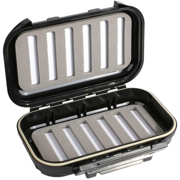 Арт.UAM-057A Коробка для мормышек и мушек "Mikado" (12,8 х 8,6 х 3,4см) водонепрониц.