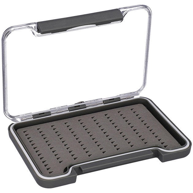 Арт.UAM-95B-GY Коробка для мормышек и мушек "Mikado" ( 13,7 х 9,2 х 1,6см ) прозрачная, водонепрониц.